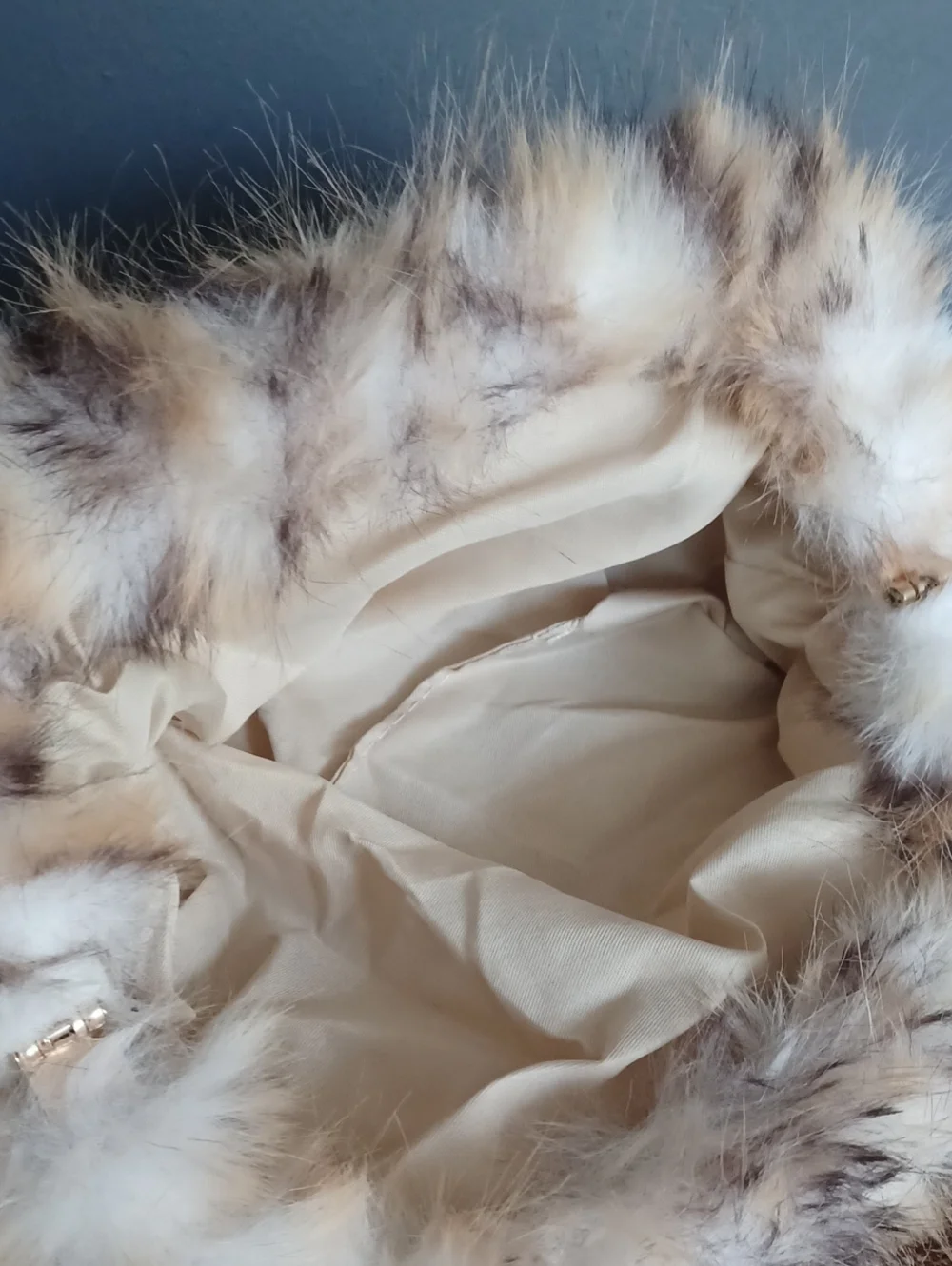 Fluffy ,soft Clutch